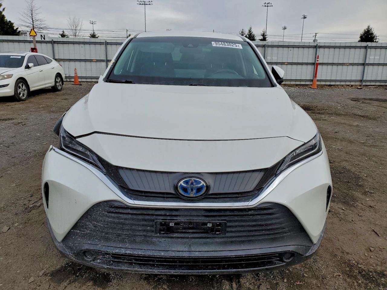 2021 Toyota Venza - Image 5