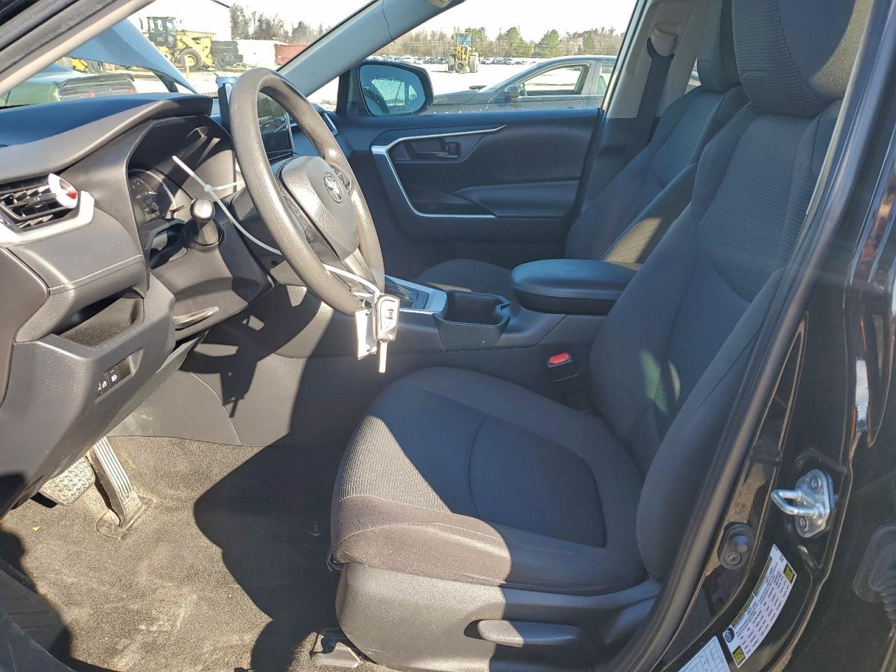 2023 Toyota Rav4 Le - Фото 7