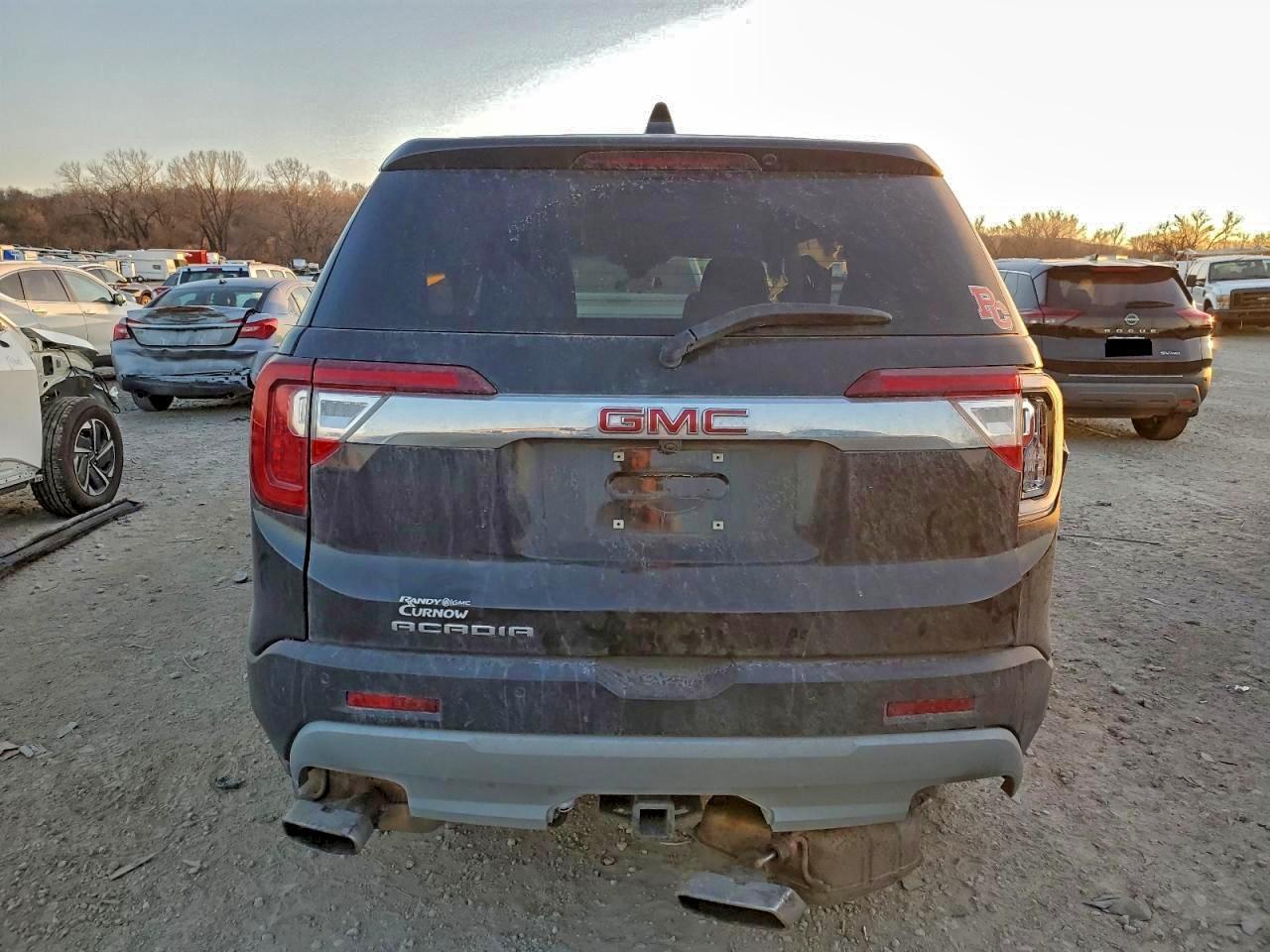 2023 GMC Acadia Sle - Image 6