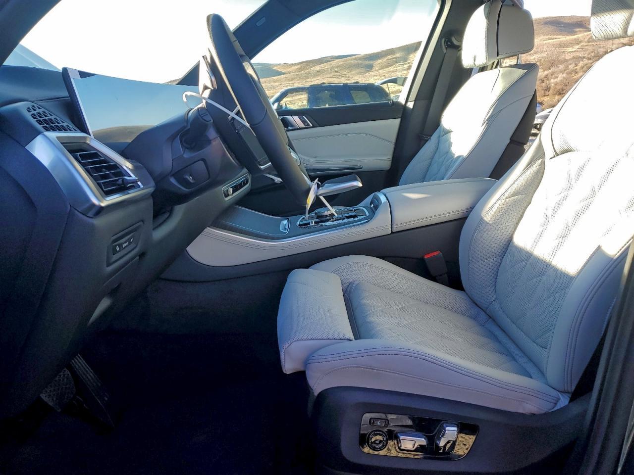 2026 BMW X5 xDrive50E - Фото 7