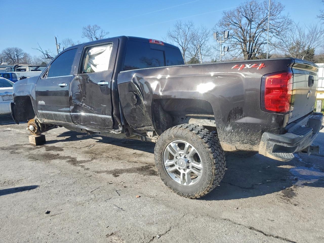 2019 Chevrolet Silverado K2500 High Country - Image 2
