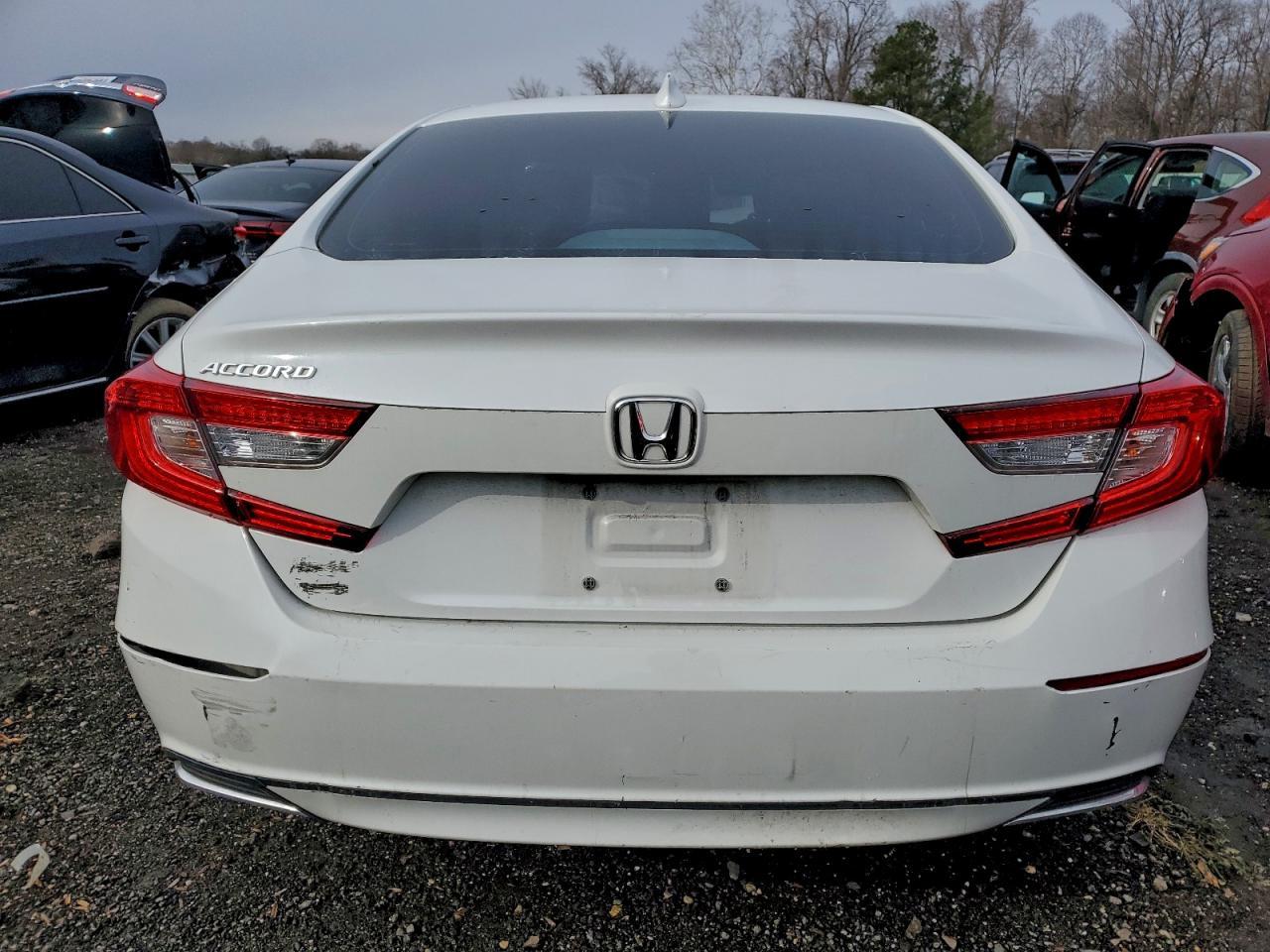 2018 Honda Accord - Image 6