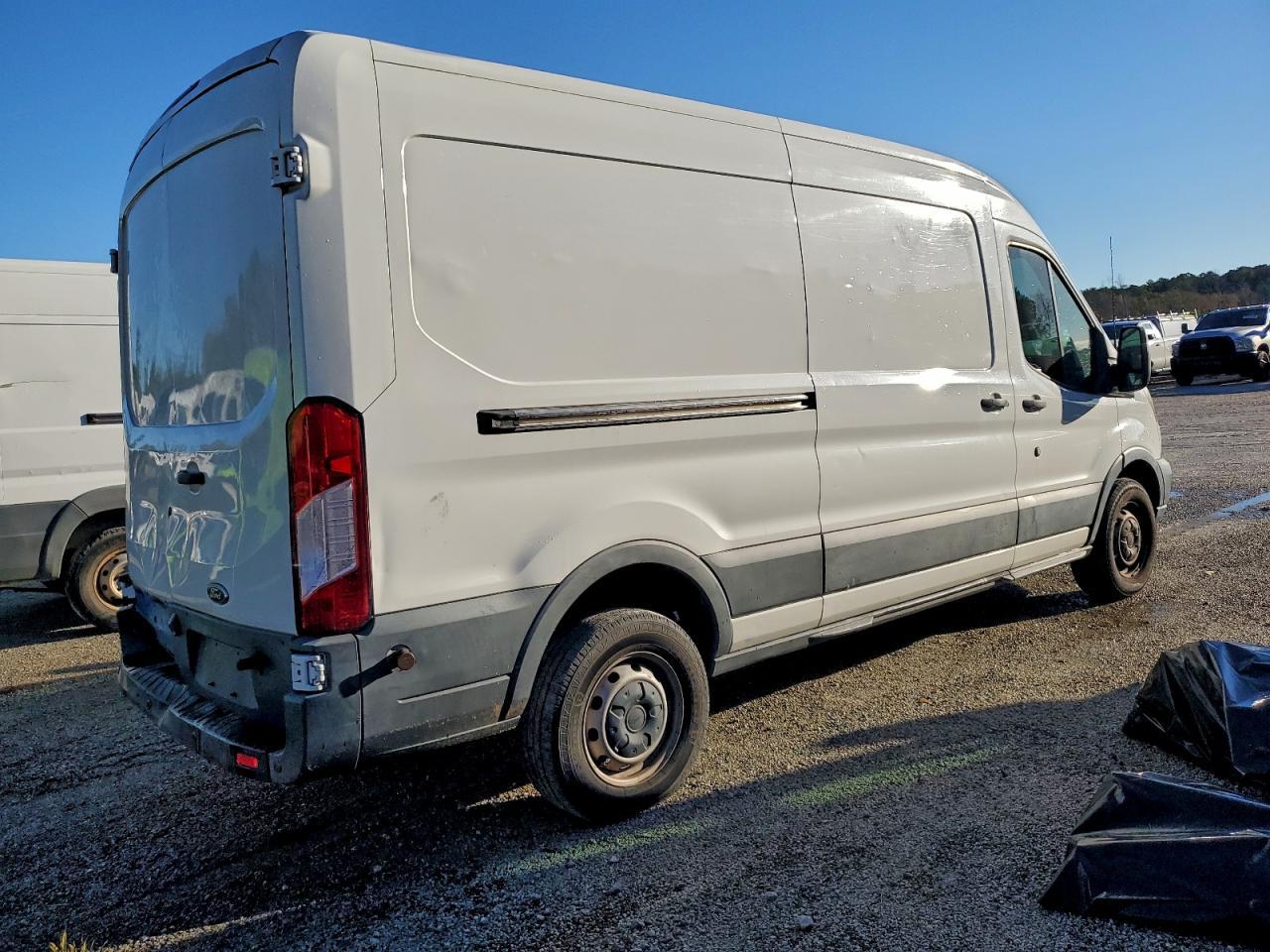 2017 Ford Transit T-250 Delivery Van - Image 3