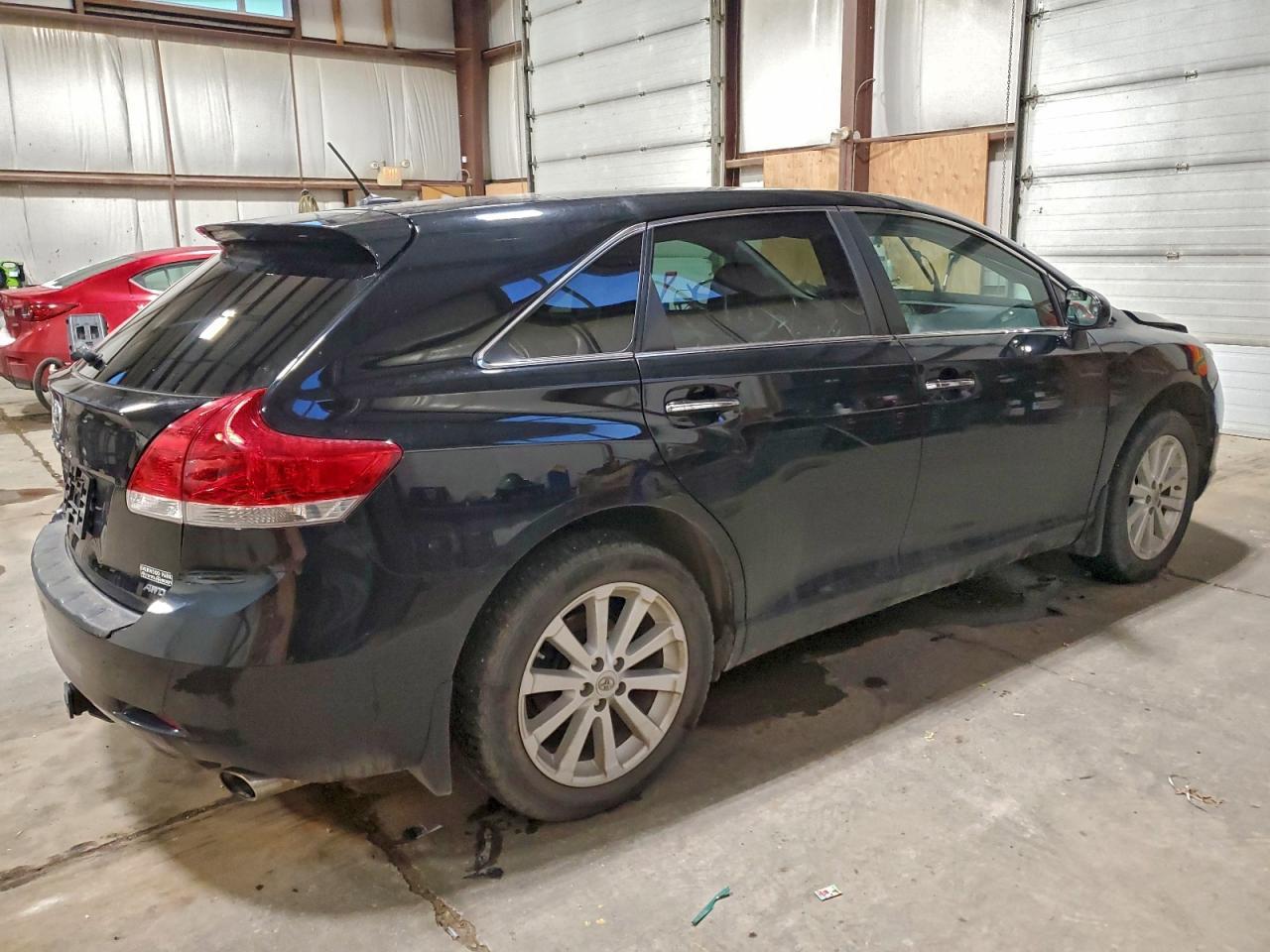 2012 Toyota Venza Le - Image 3