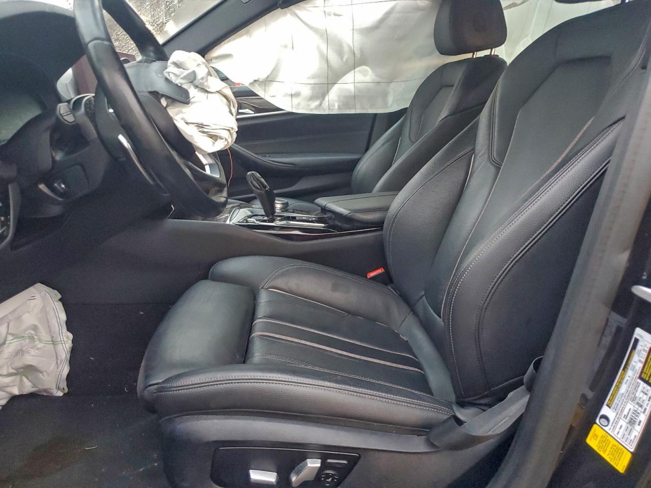 2019 BMW 530 I - Фото 7