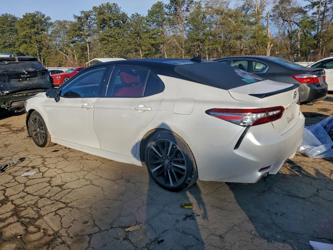 2018 Toyota Camry Xse - Фото 2