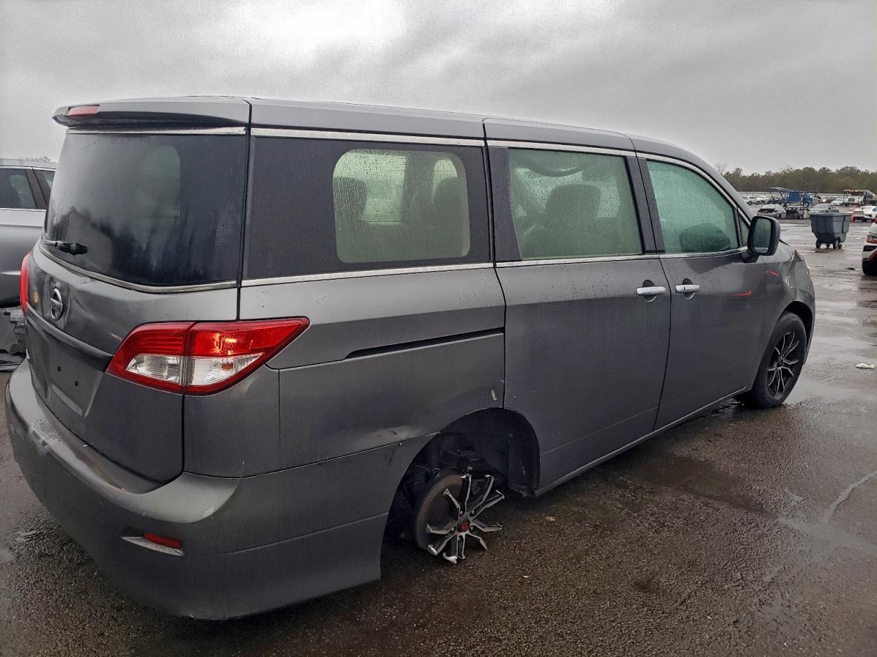 2016 Nissan Quest - Фото 3