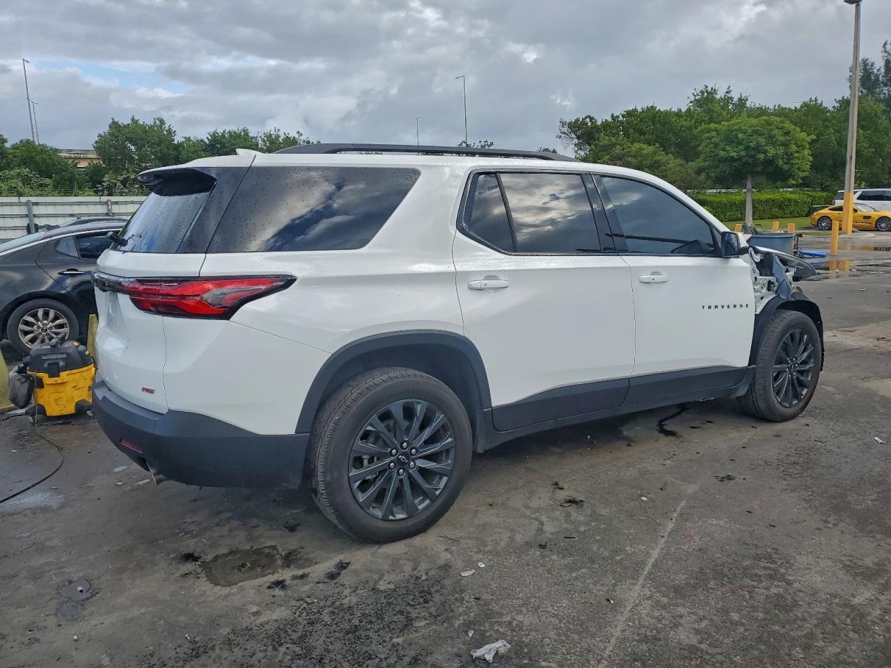2023 Chevrolet Traverse Rs - Фото 3