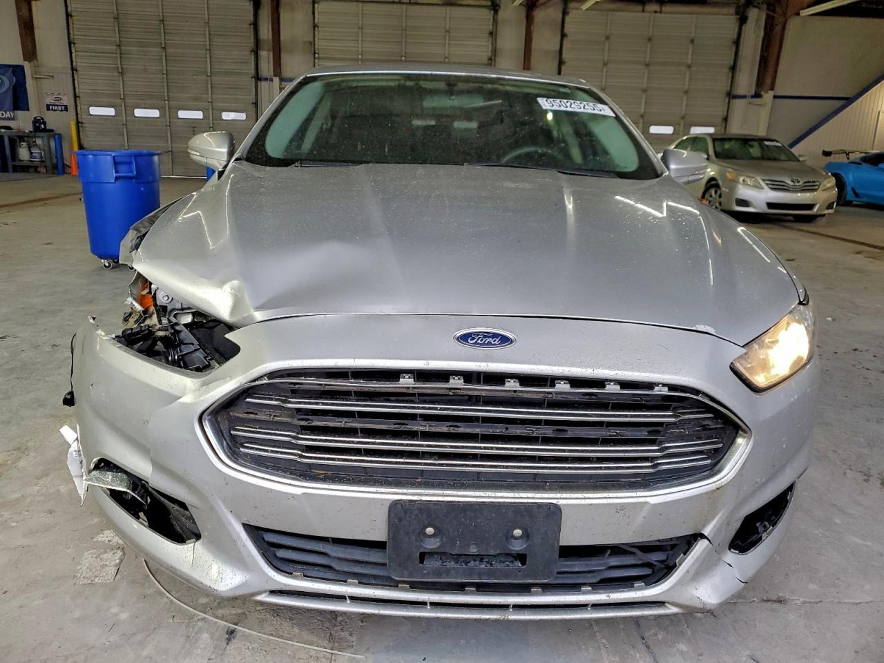 2016 Ford Fusion Se - Image 5