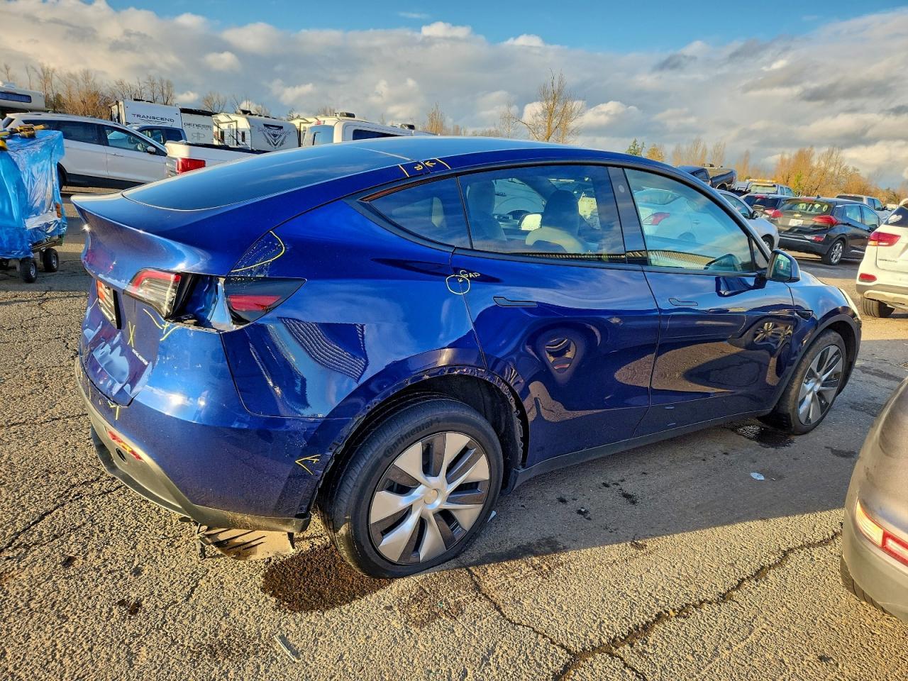 2023 Tesla Model Y - Фото 3