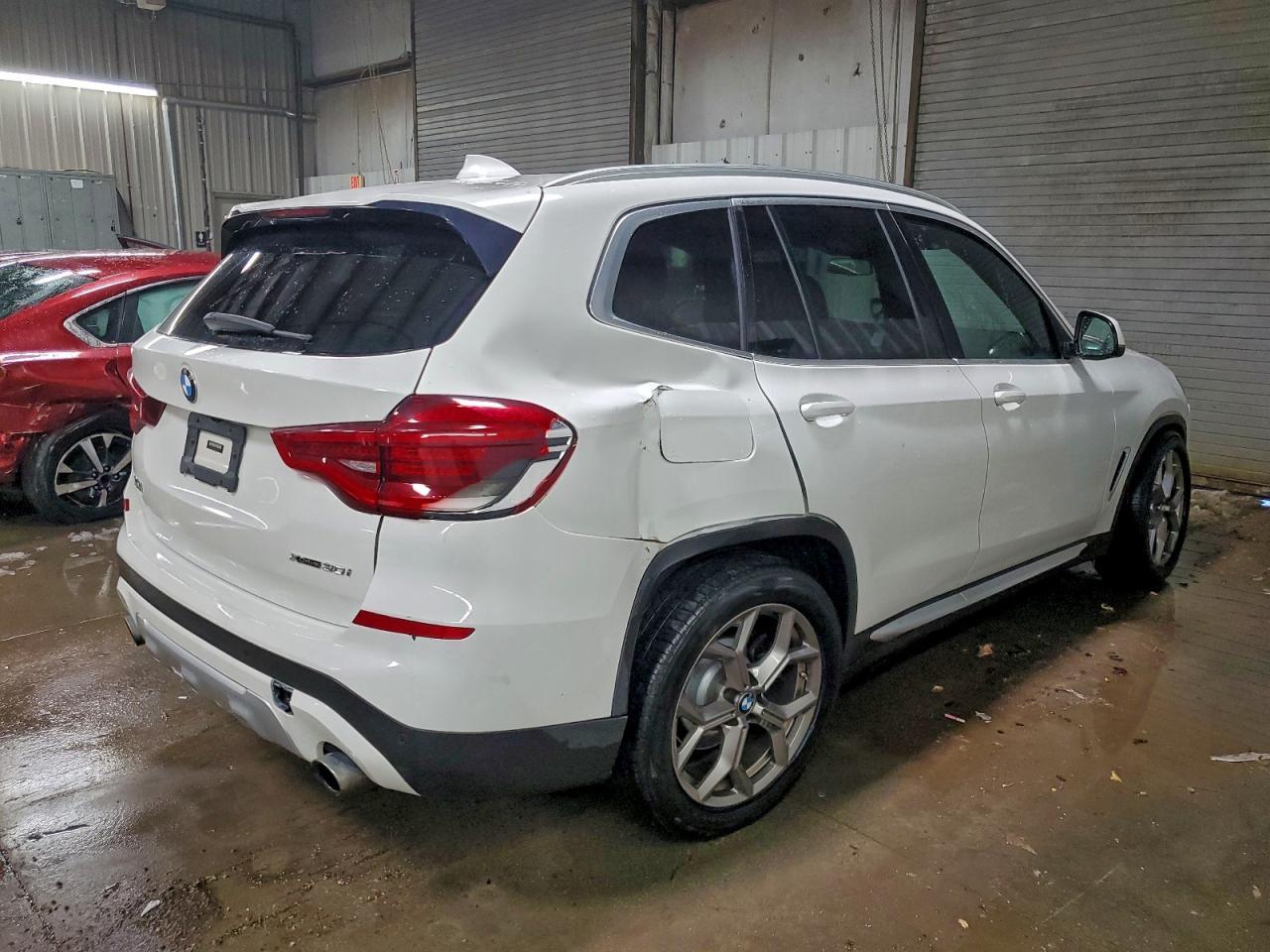 2021 BMW X3 xDrive30I - Фото 3