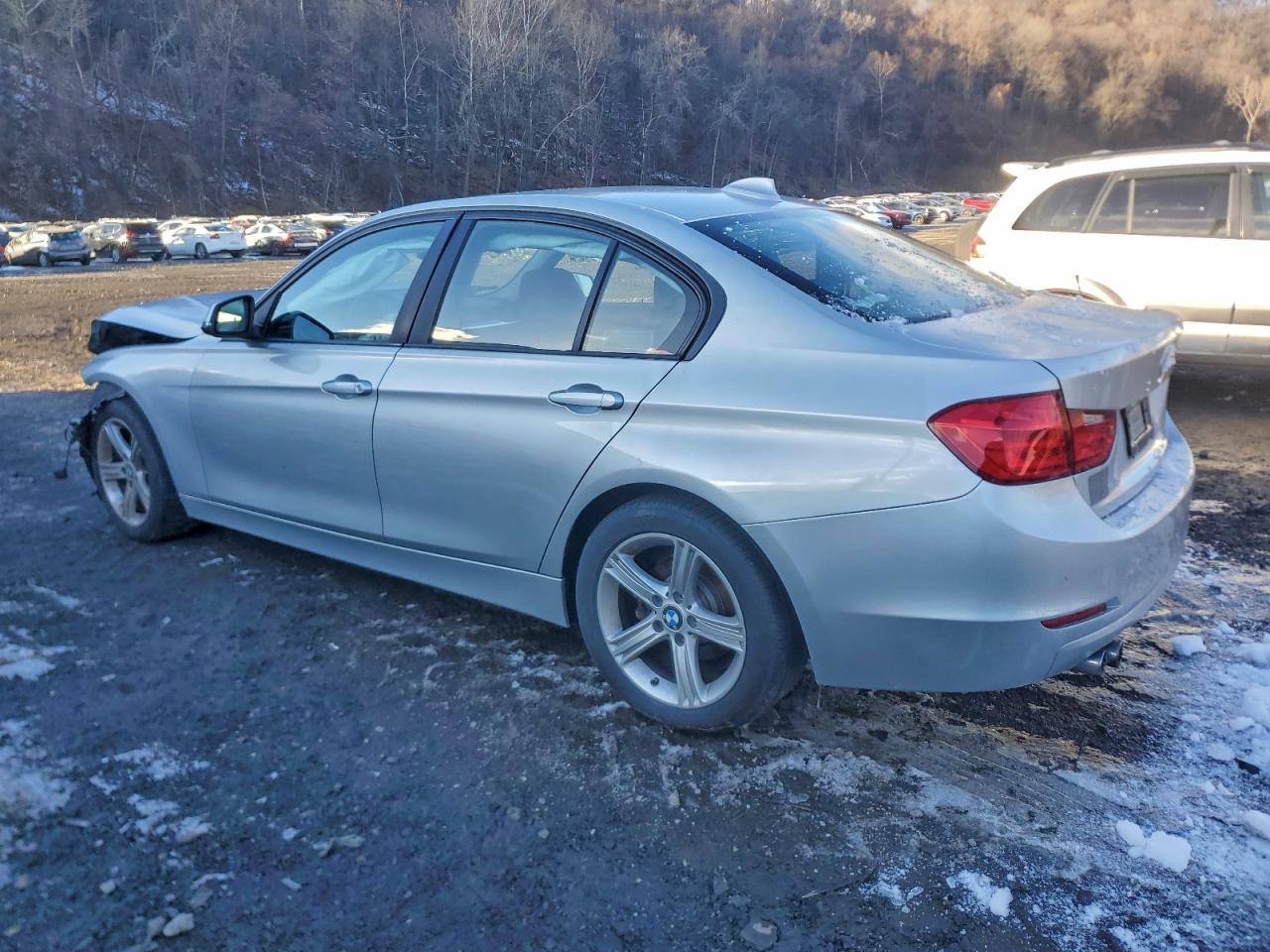 2015 BMW 328 Xi Sulev - Фото 2
