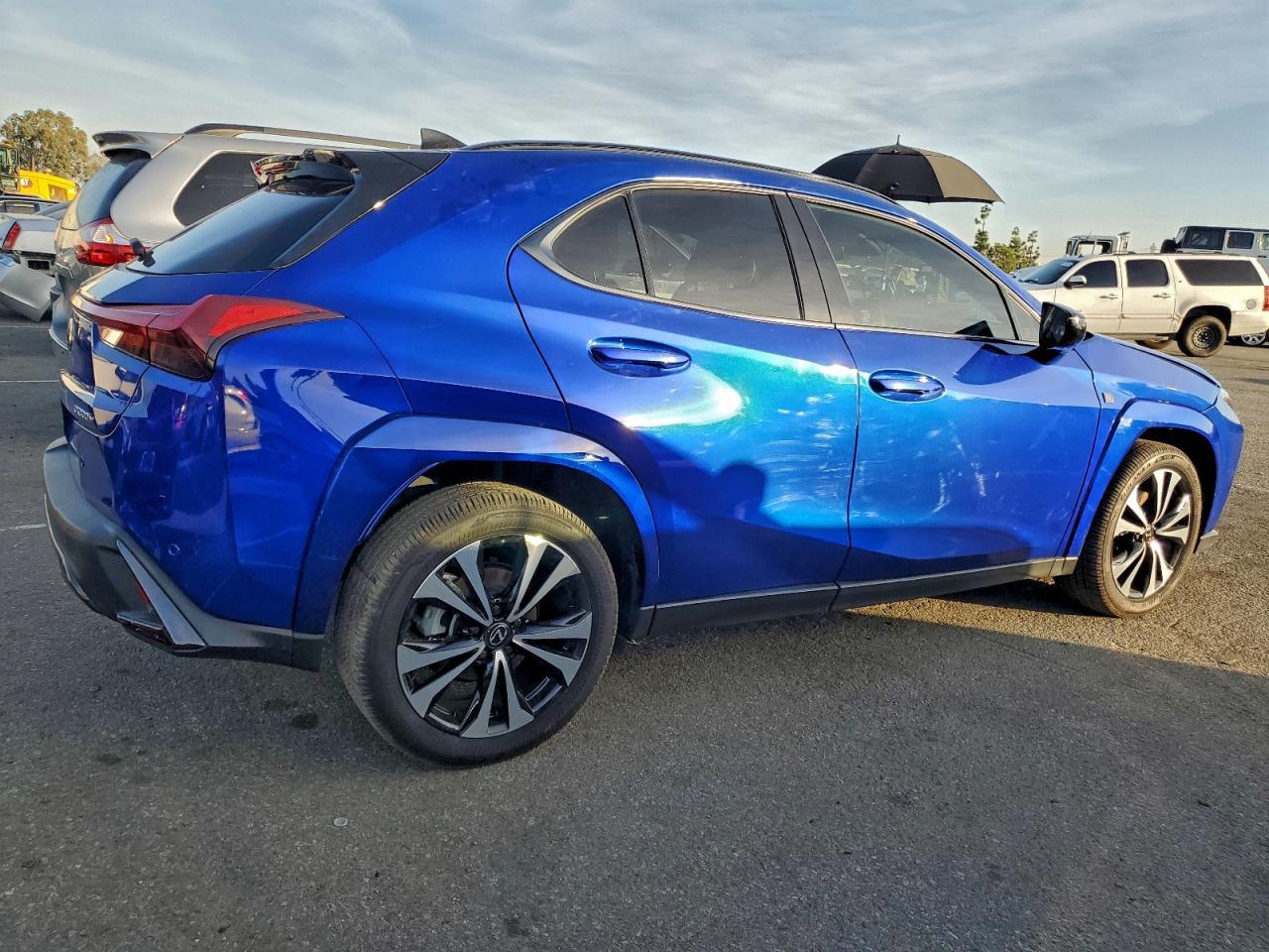 2025 Lexus Ux 300H Base - Image 3