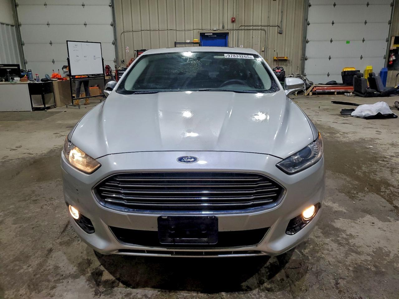 2016 Ford Fusion Titanium Hev - Фото 5