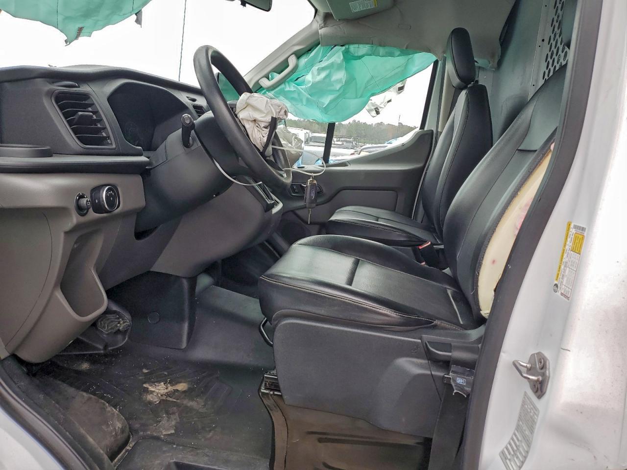 2020 Ford Transit 150 Delivery Van - Image 7