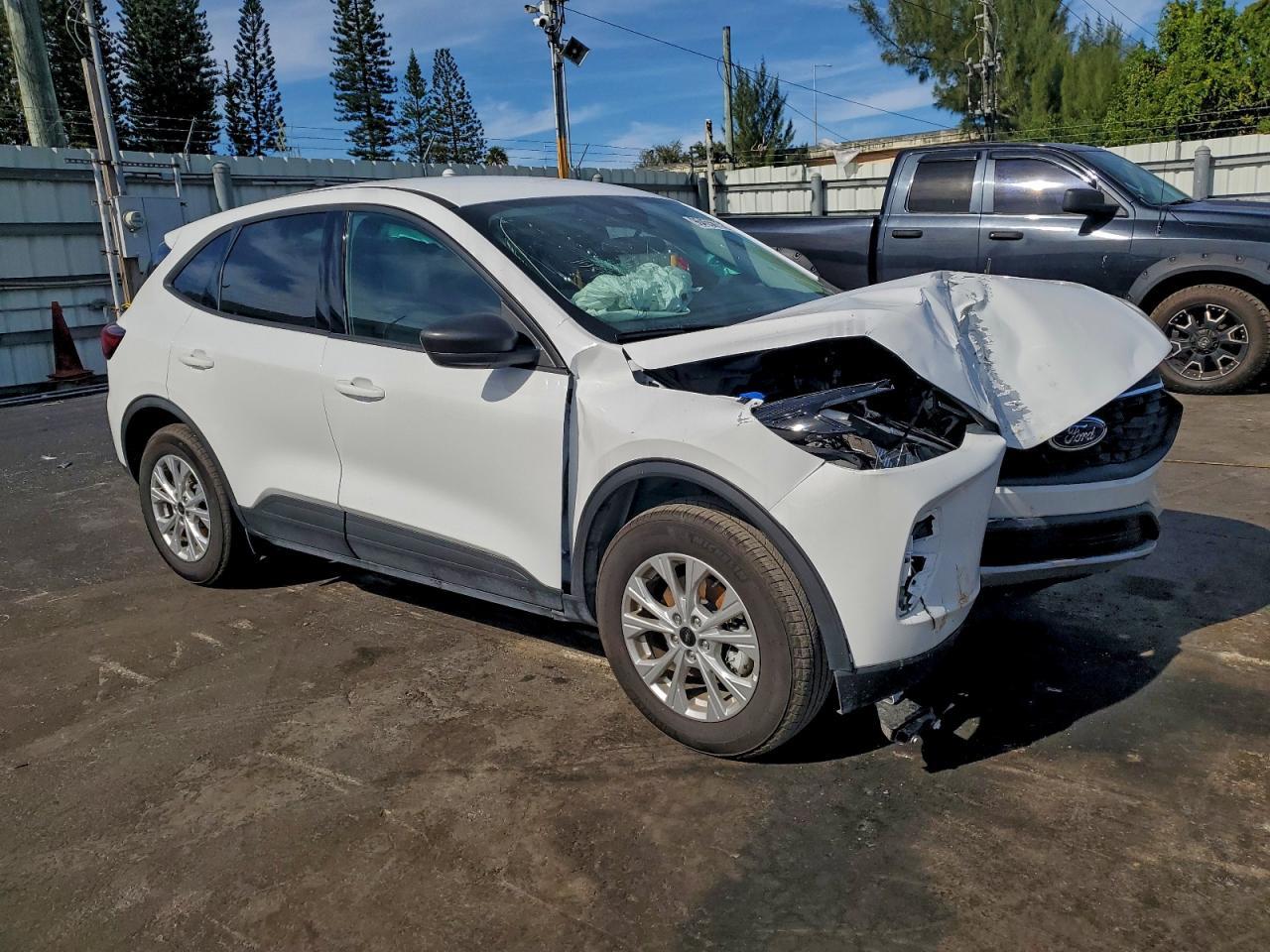 2025 Ford Escape Active - Фото 4