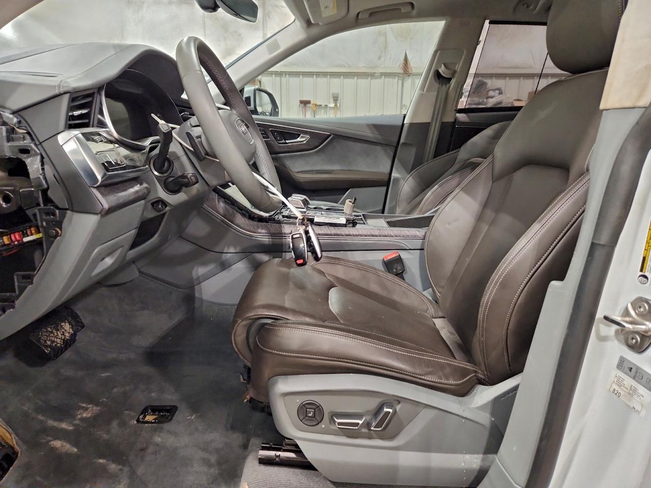 2023 Audi Q8 Prestige S-Line - Фото 7