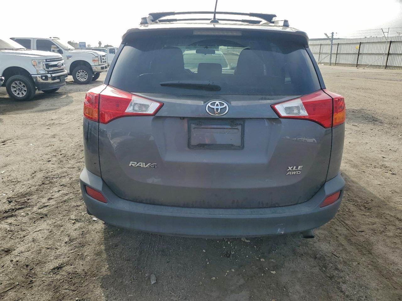 2015 Toyota Rav4 Xle - Фото 6