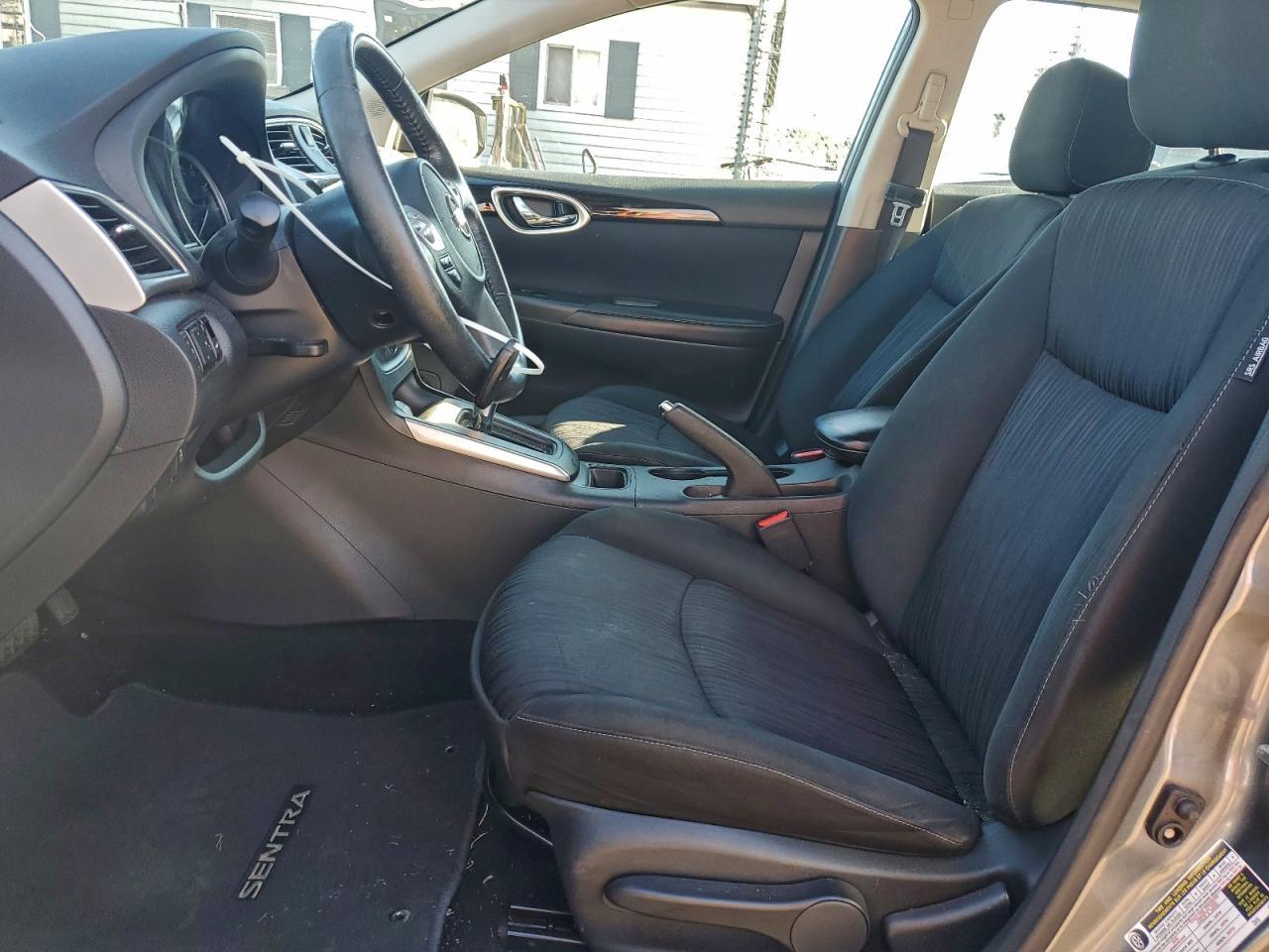2019 Nissan Sentra S - Фото 7