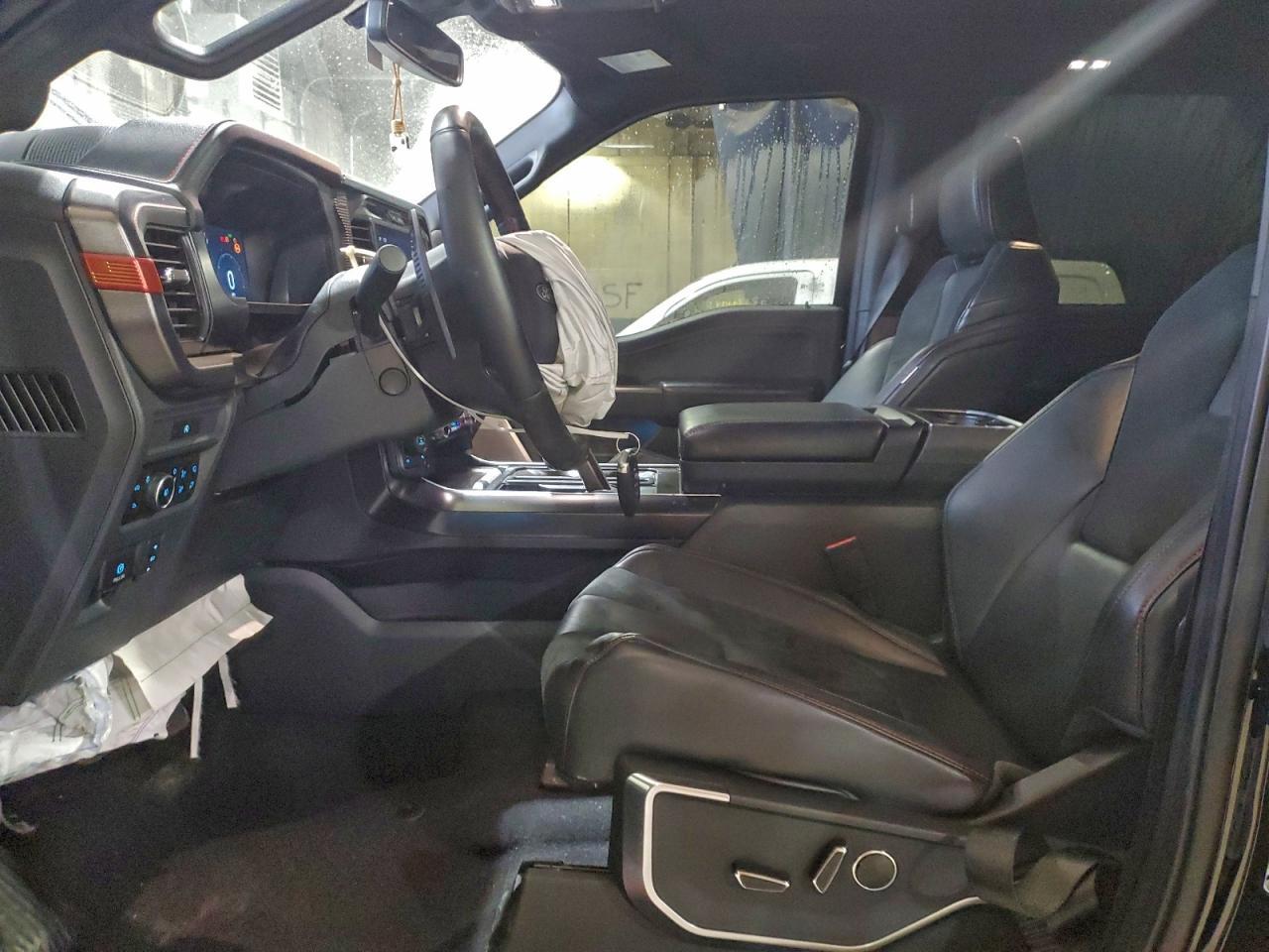 2025 Ford F150 Raptor - Image 7