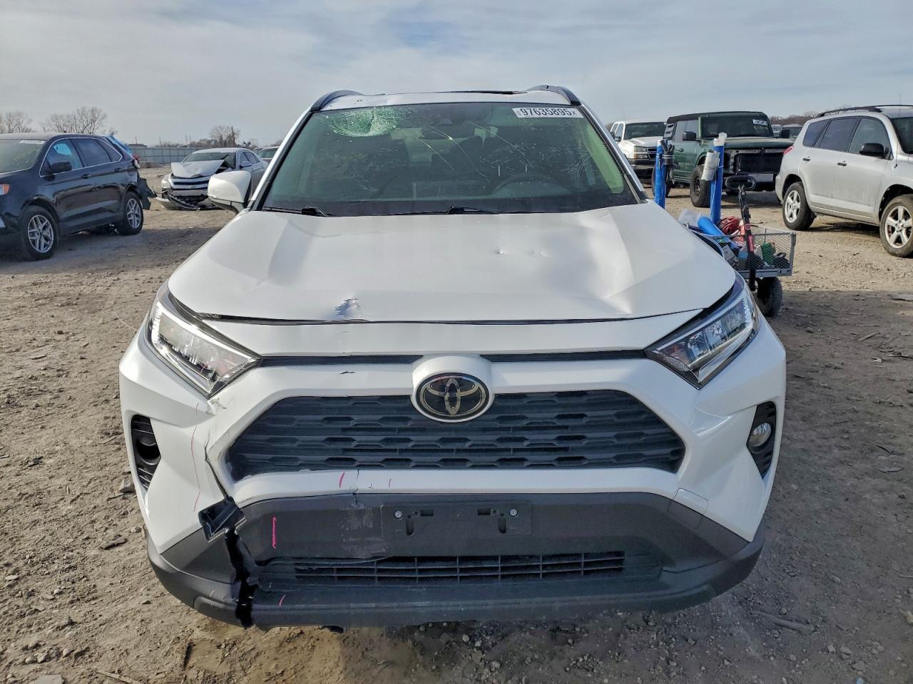 2019 Toyota Rav4 Xle - Image 5