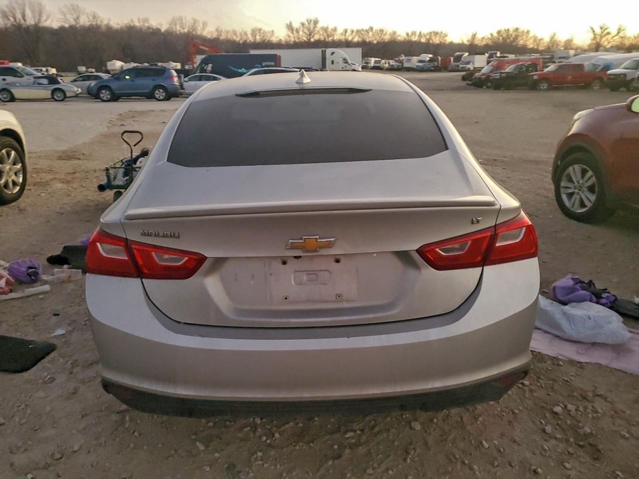 2017 Chevrolet Malibu Lt - Фото 6