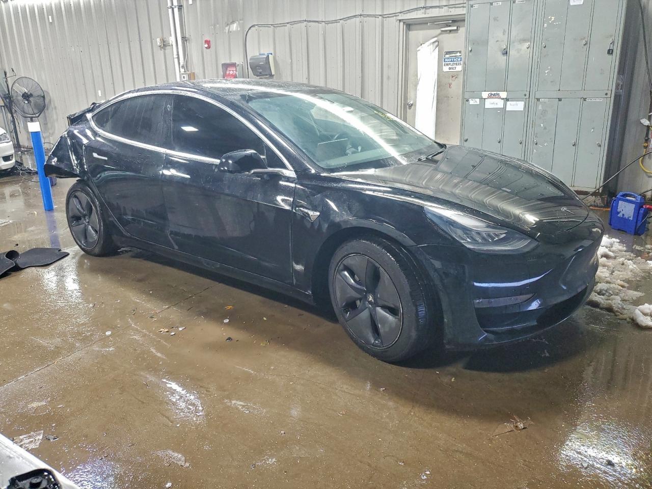 2020 Tesla Model 3 - Фото 4
