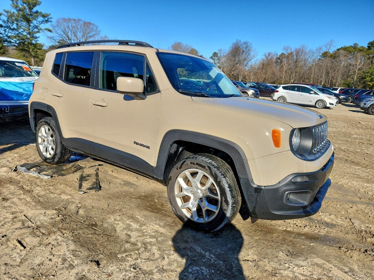 2016 Jeep Renegade Latitude - Image 4