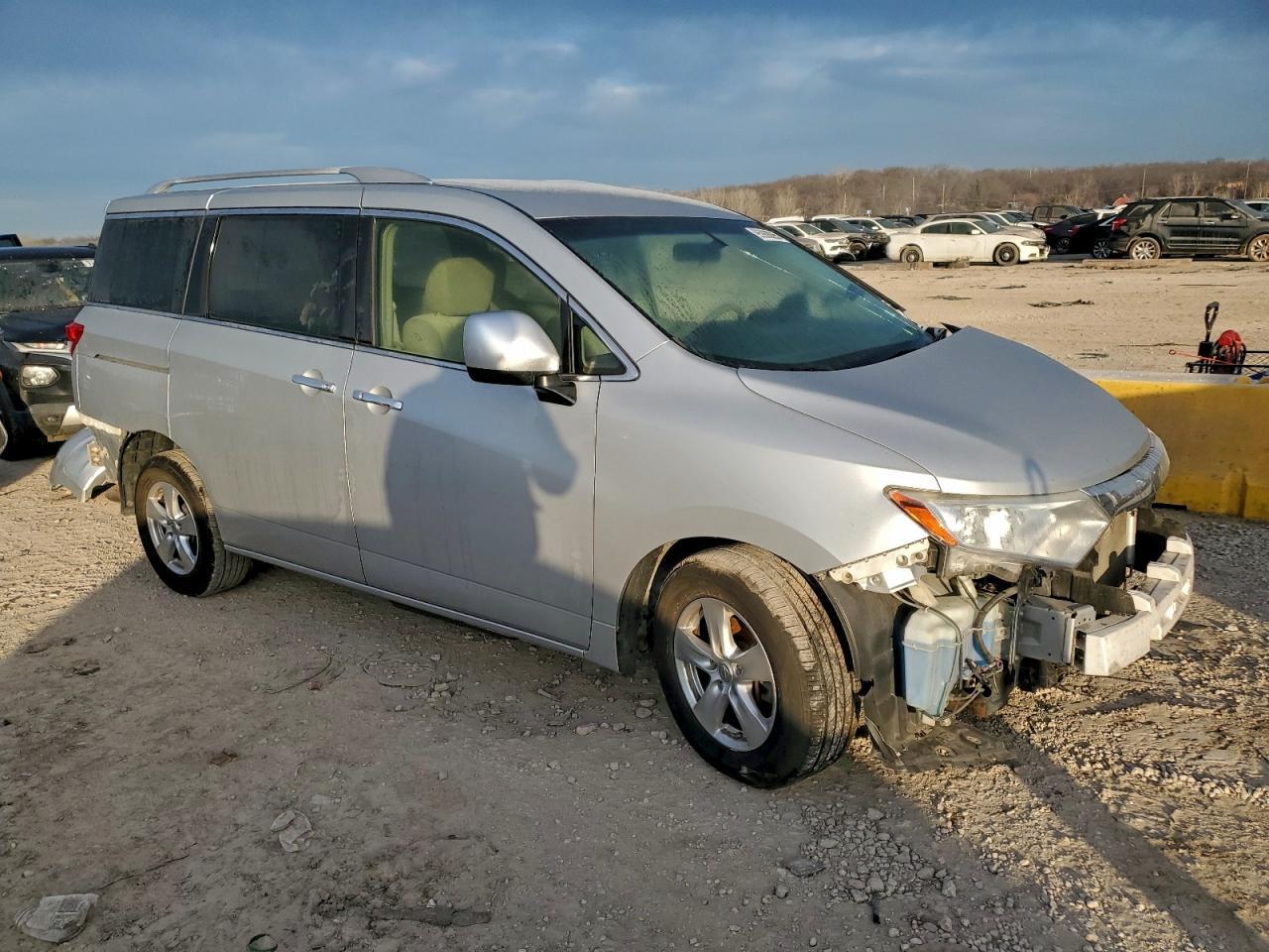 2016 Nissan Quest S - Фото 4
