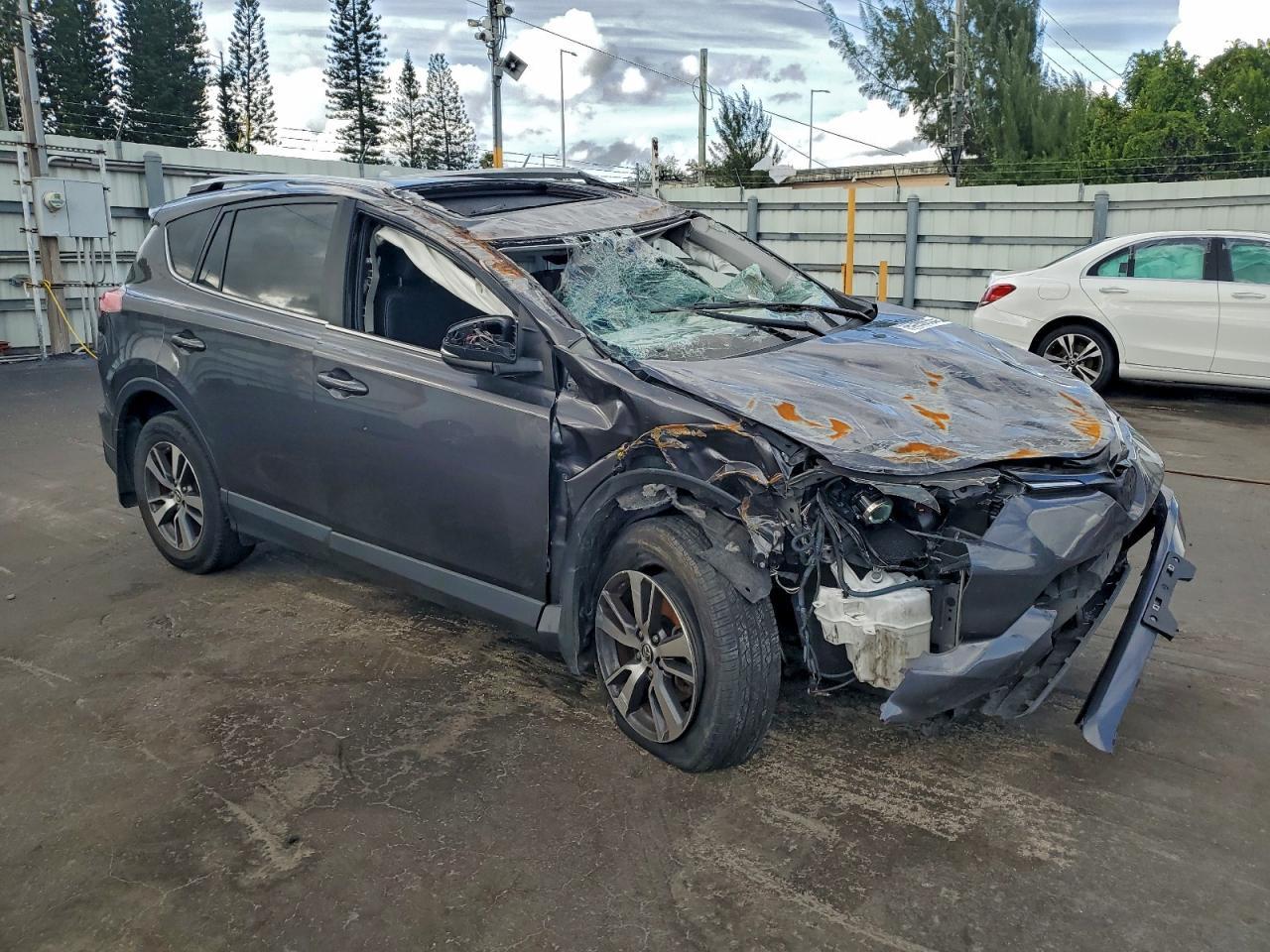 2016 Toyota Rav4 Xle - Фото 4