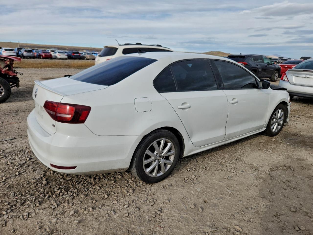 2016 Volkswagen Jetta Sport - Image 3