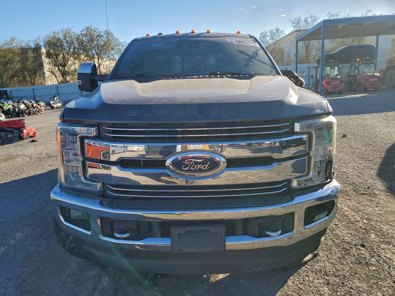 2017 Ford F250 Super Duty - Image 5