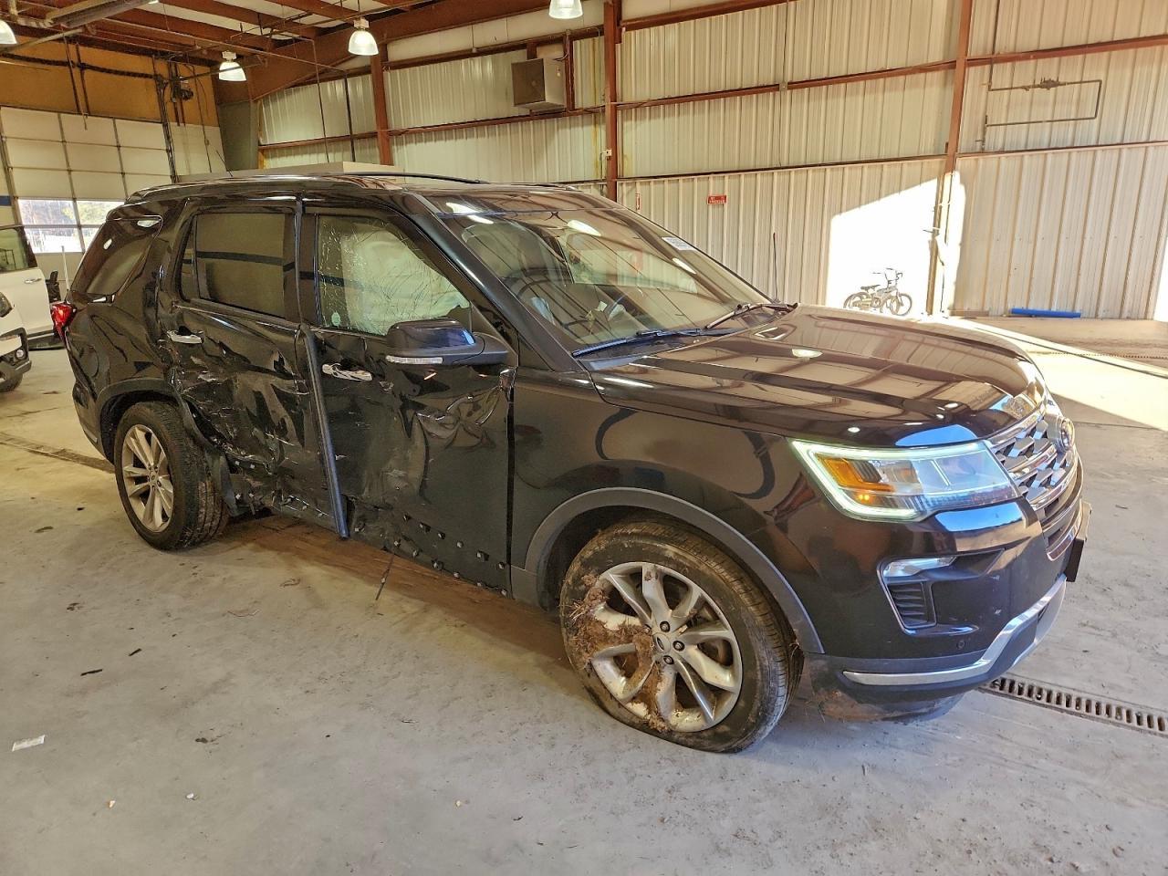 2019 Ford Explorer Limited - Image 4