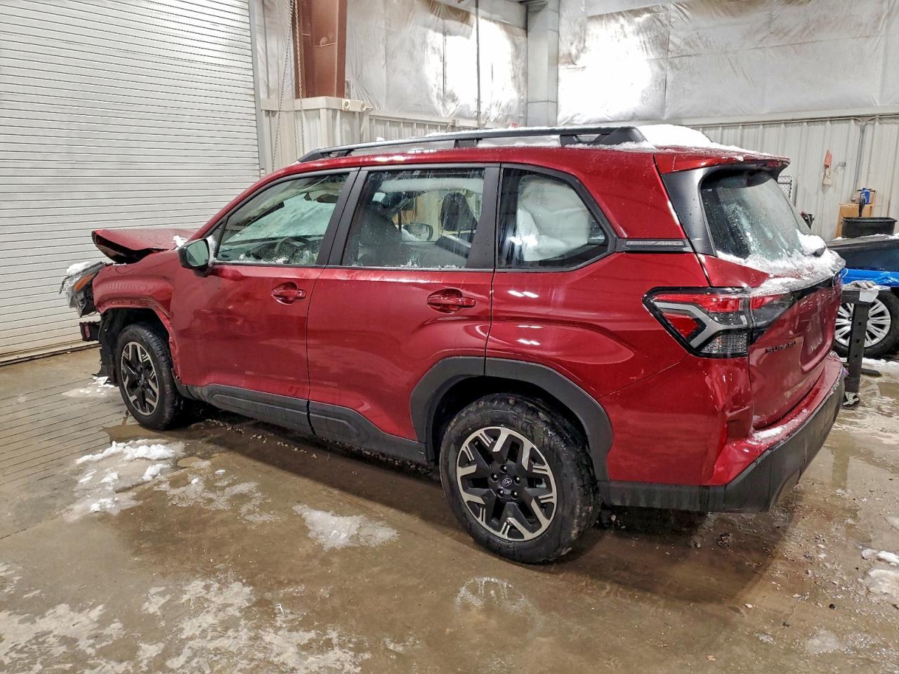 2025 Subaru Forester - Фото 2