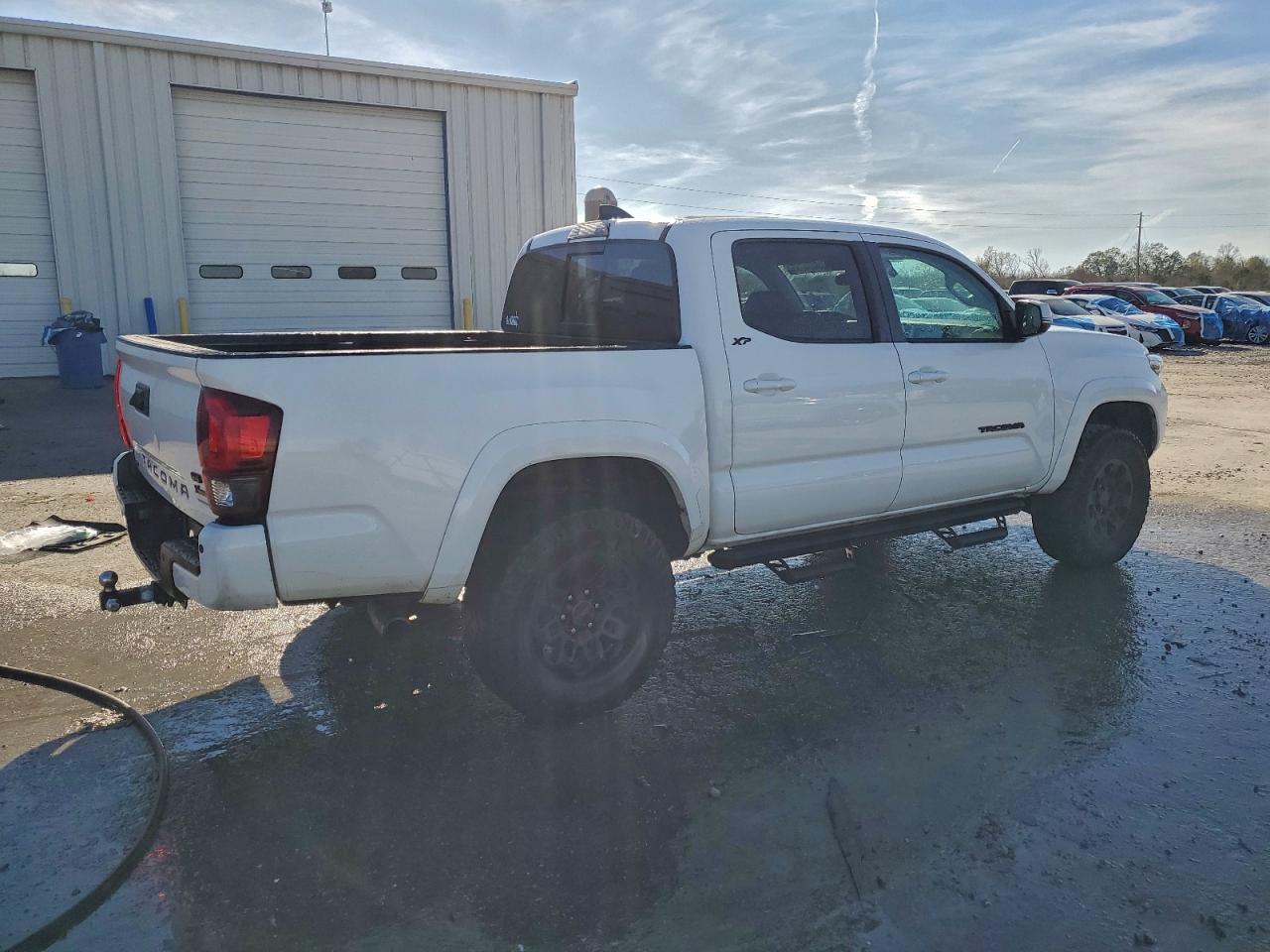 2022 Toyota Tacoma Sr5 V6 - Фото 3