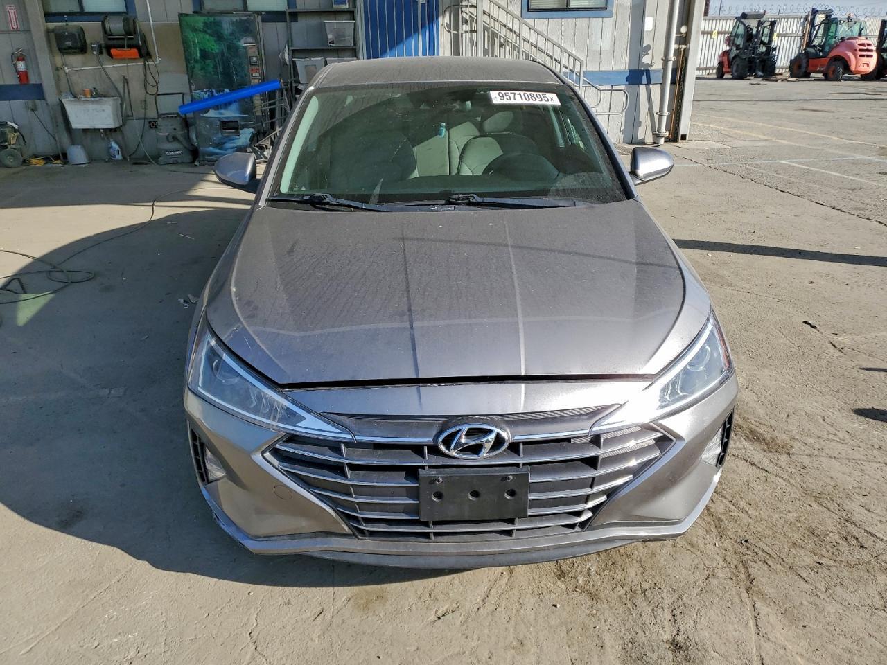2020 Hyundai Elantra Sel - Фото 5