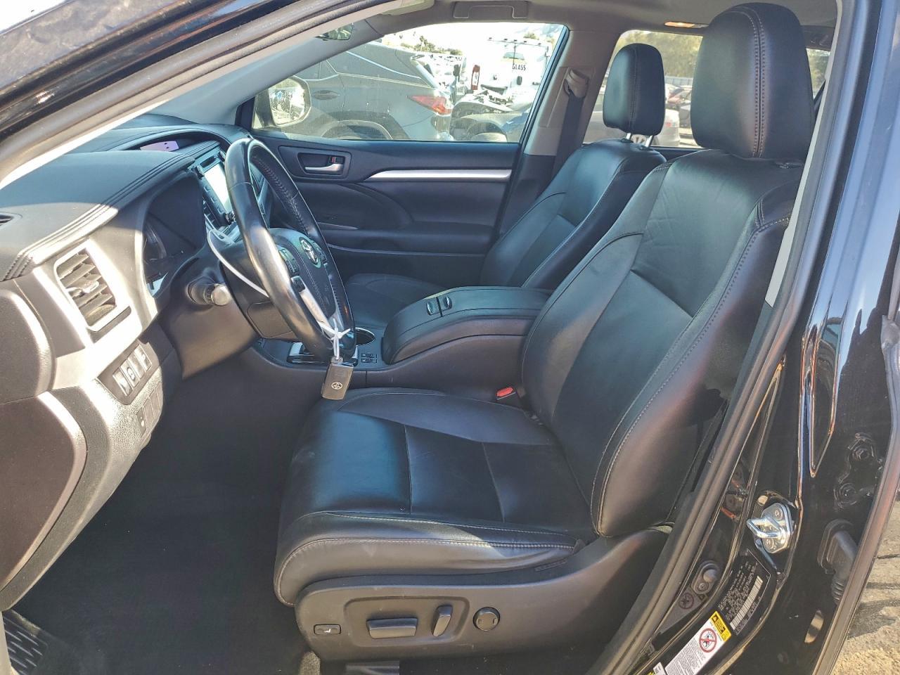 2019 Toyota Highlander Se - Image 7