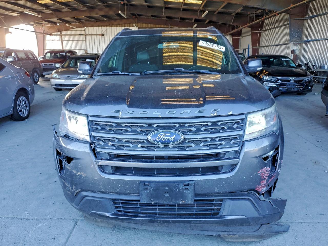 2019 Ford Explorer Xlt - Фото 5