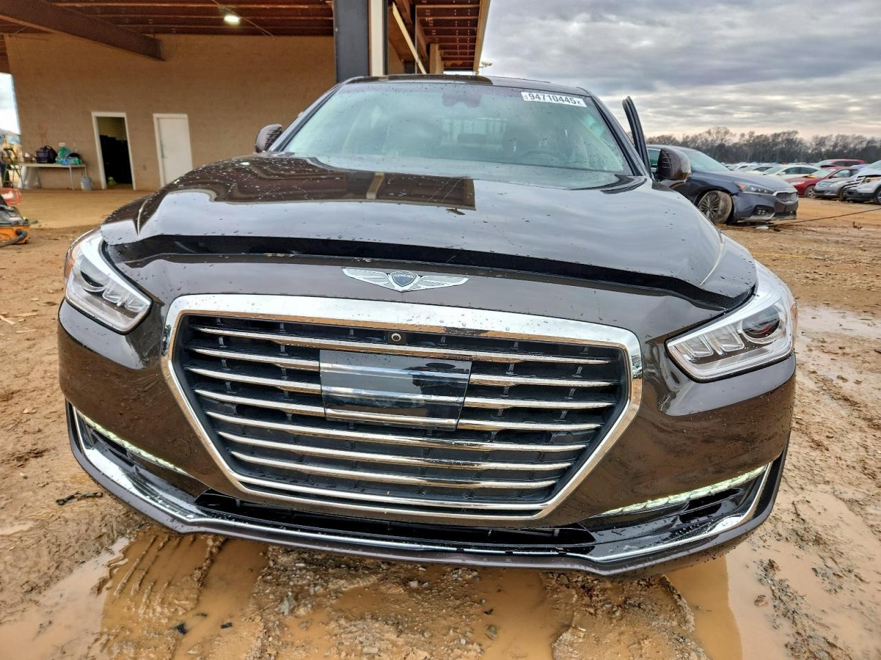 2017 Genesis G90 Premium - Image 5