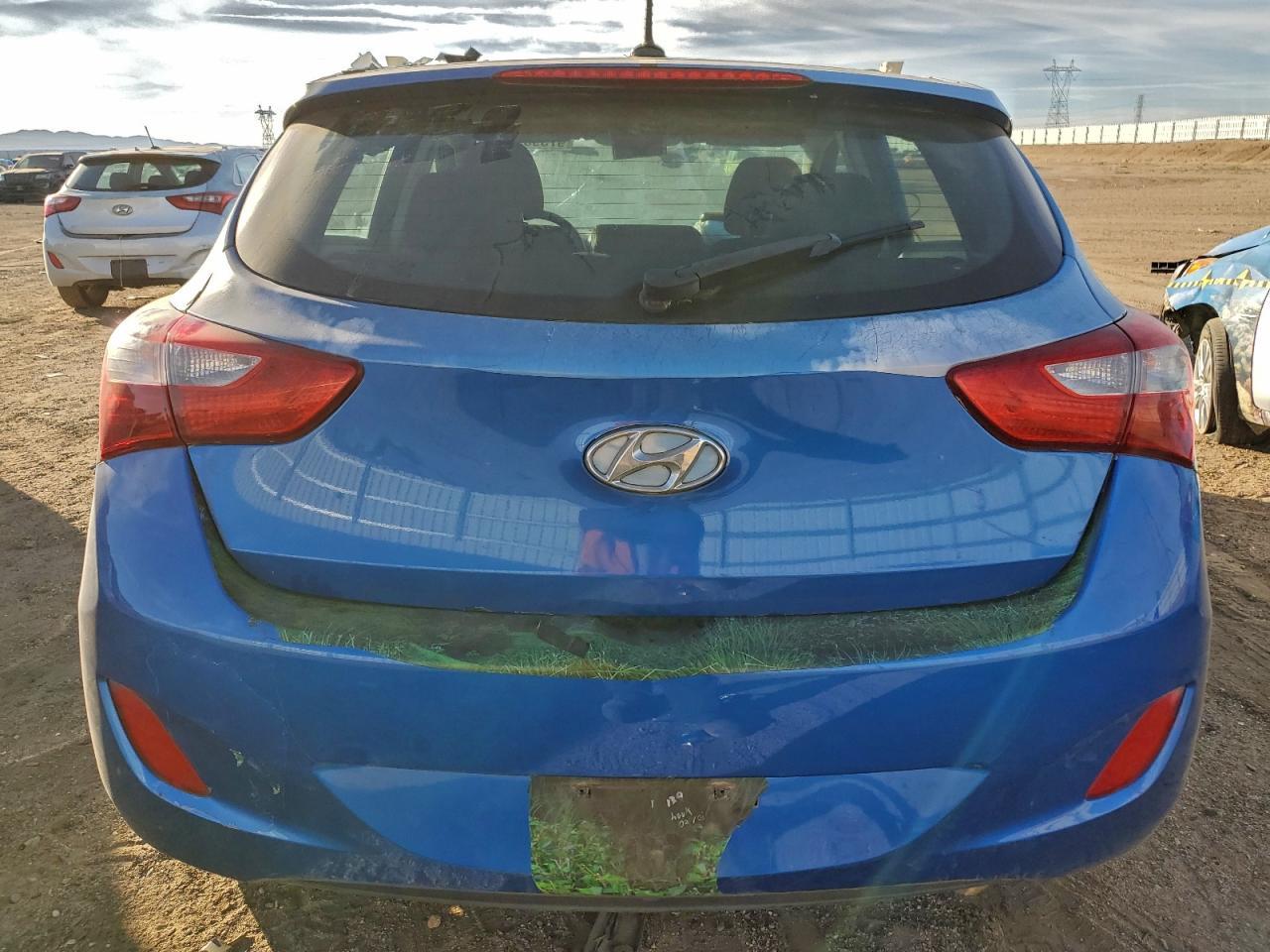 2017 Hyundai Elantra Gt - Image 6