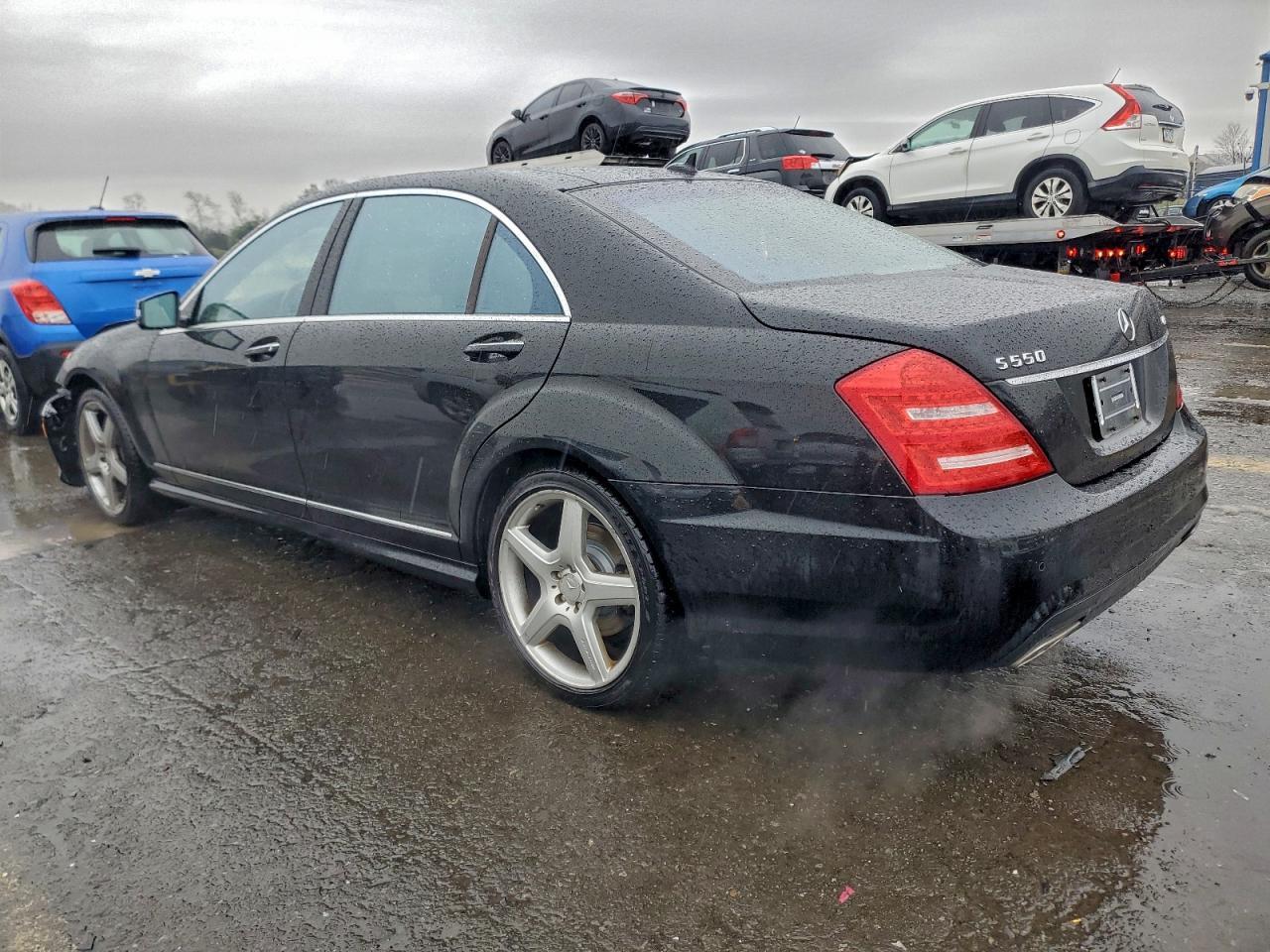 2010 Mercedes-Benz S 550 4Matic - Image 2