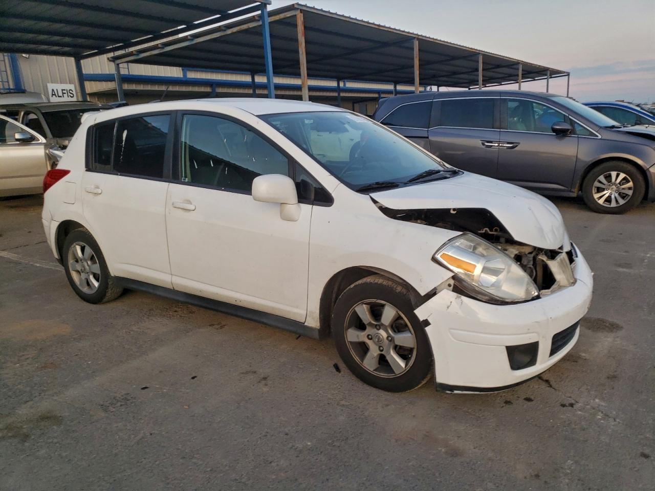 2012 Nissan Versa S - Image 4