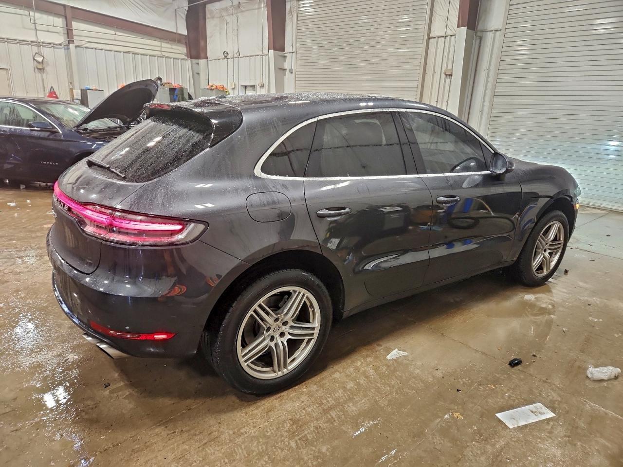 2021 Porsche Macan S - Image 3