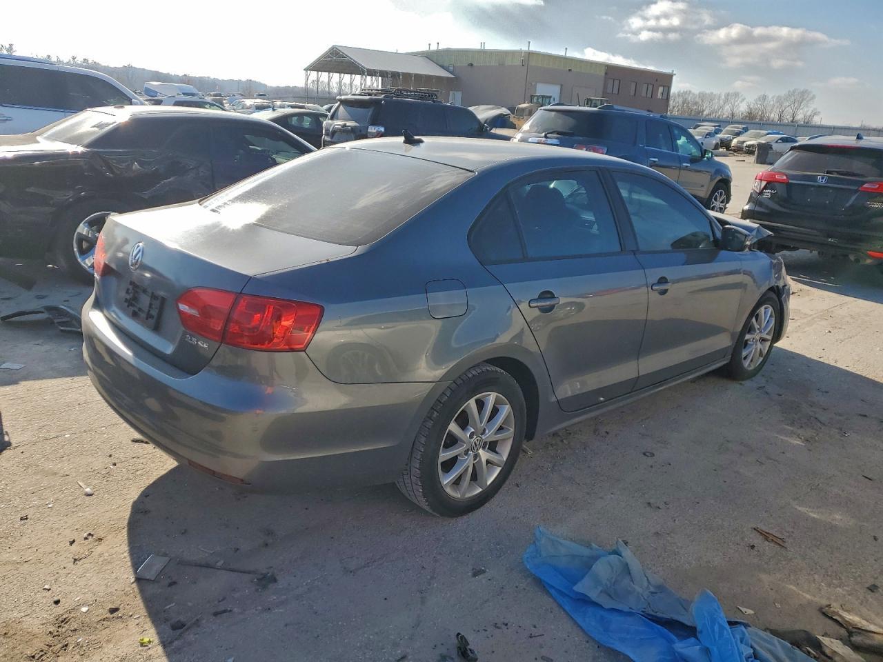 2011 Volkswagen Jetta Se - Image 3