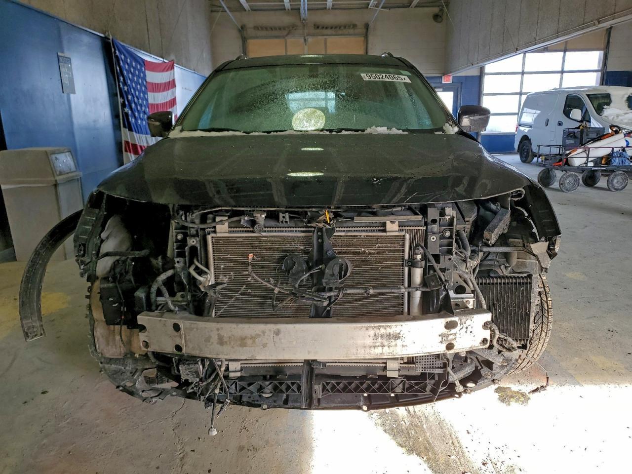 2020 Nissan Pathfinder Sl - Фото 5