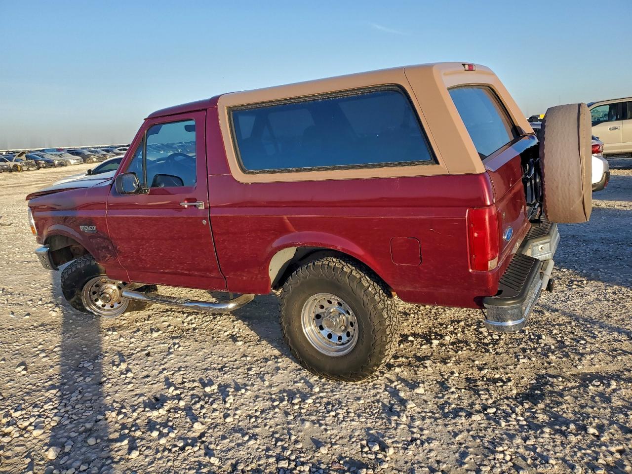 1996 Ford Bronco U100 - Image 2