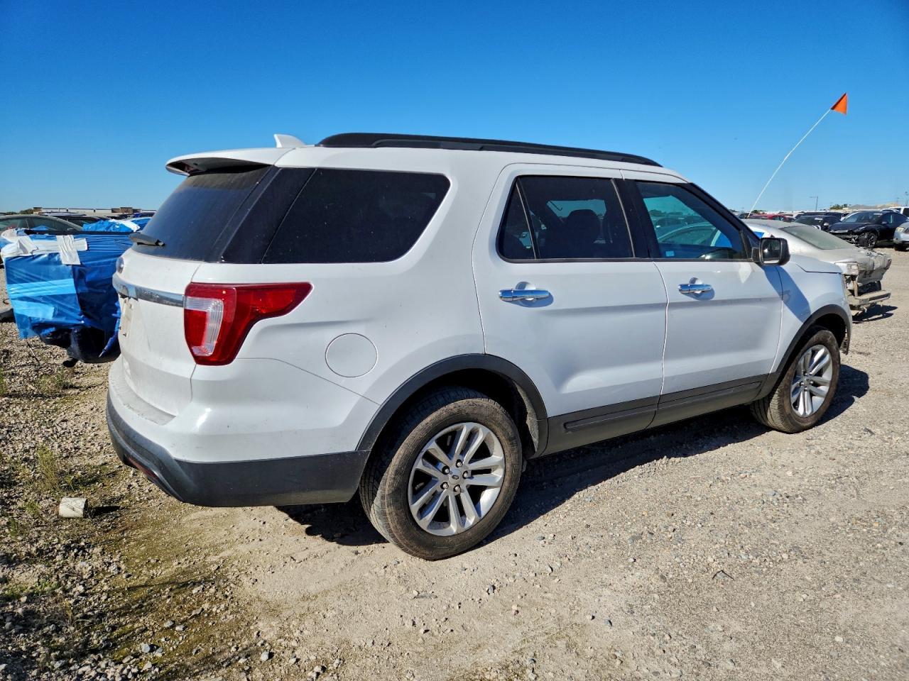 2017 Ford Explorer - Фото 3