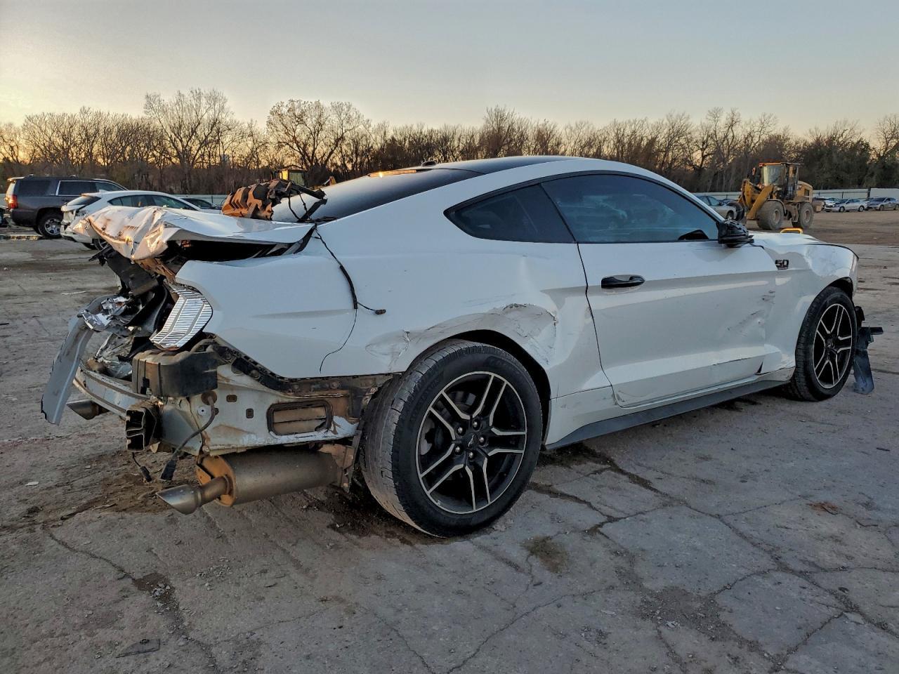 2018 Ford Mustang - Image 3