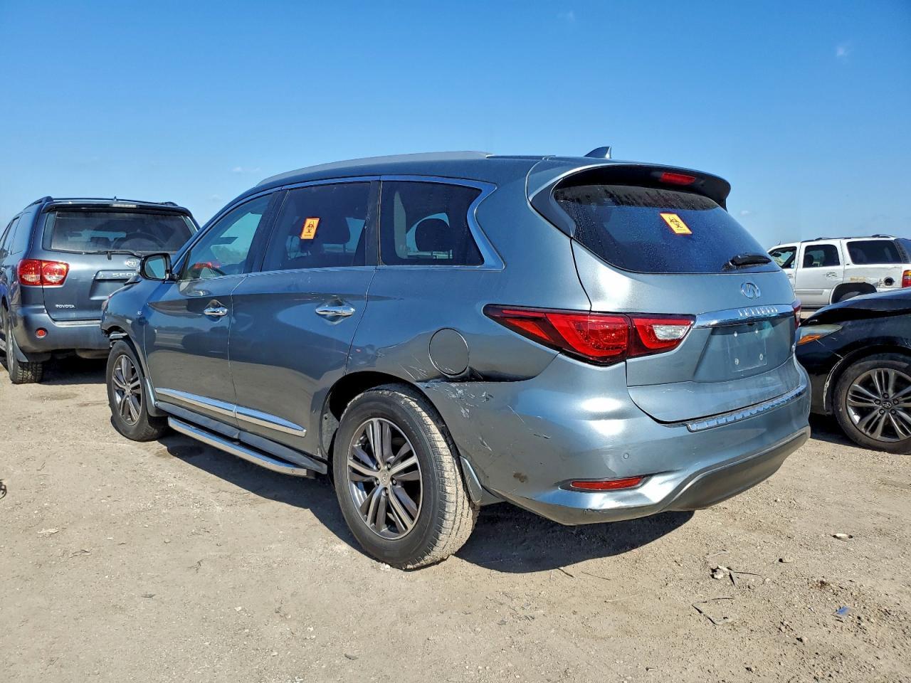 2018 Infiniti Qx60 - Image 2