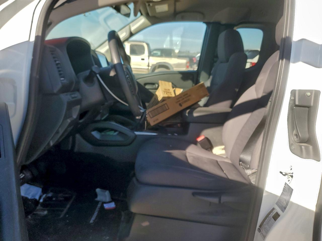 2024 Nissan Frontier S - Image 7